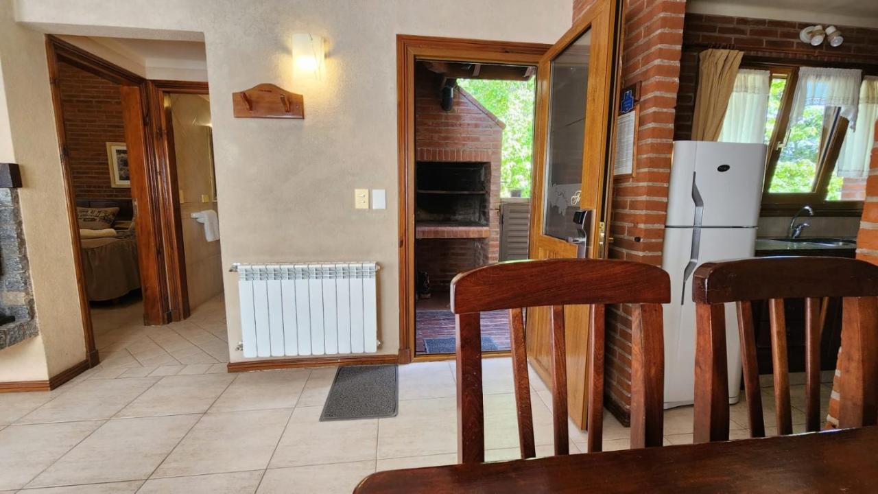 Refugio Del Bosque Villa Carilo Ngoại thất bức ảnh