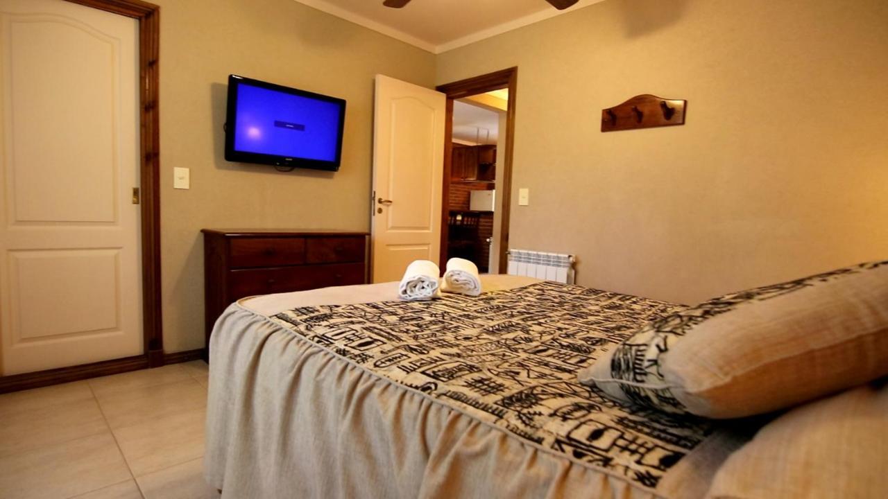 Refugio Del Bosque Villa Carilo Ngoại thất bức ảnh